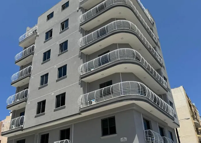 Spacious With 3 Single Beds - By Hostmt