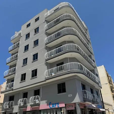 Spacious With 3 Single Beds - By Hostmt